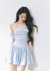 Waist cinching and slimming dress for women's